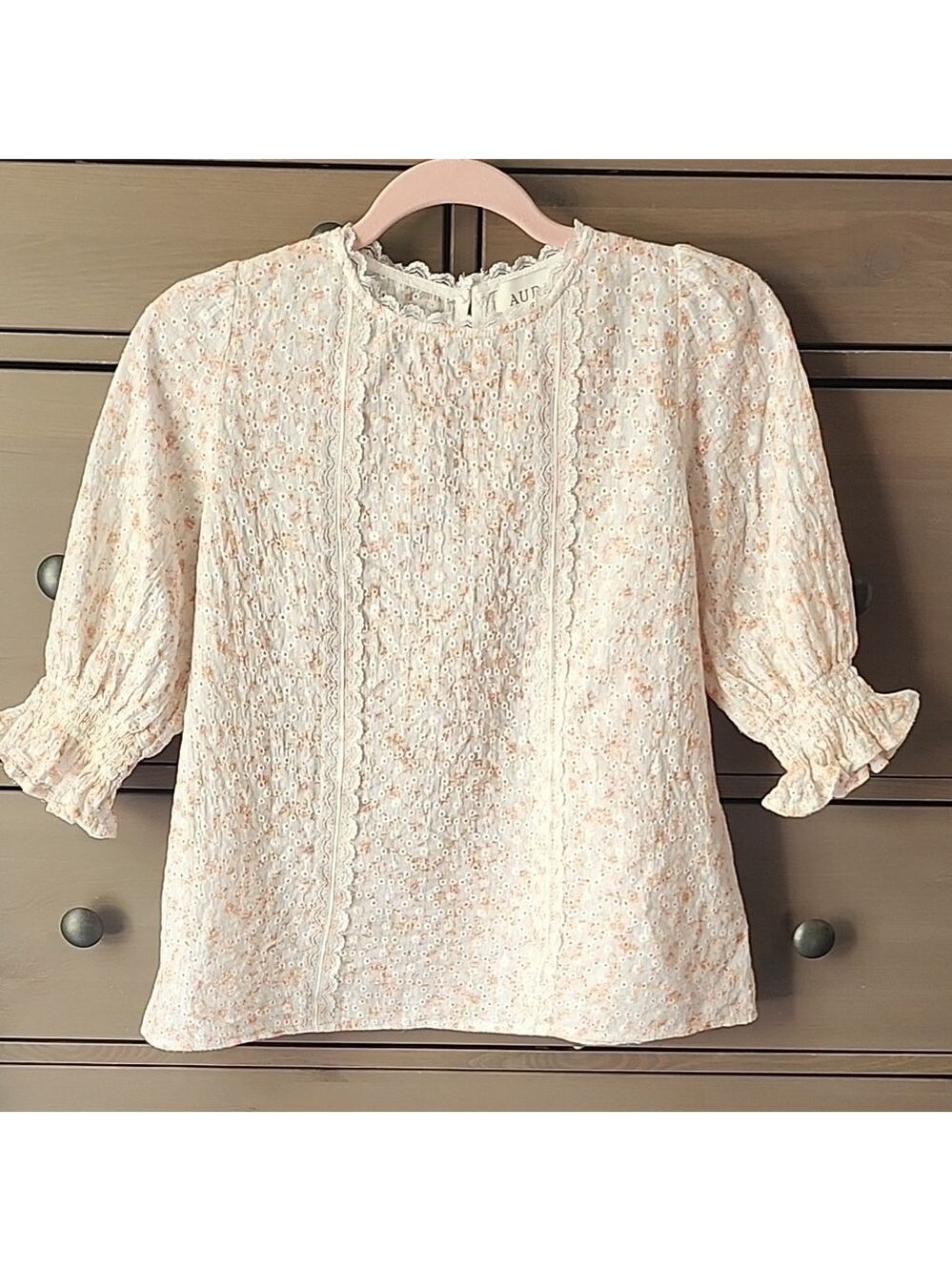AURA Cream Lace Women's Top - Picture 1 of 9
